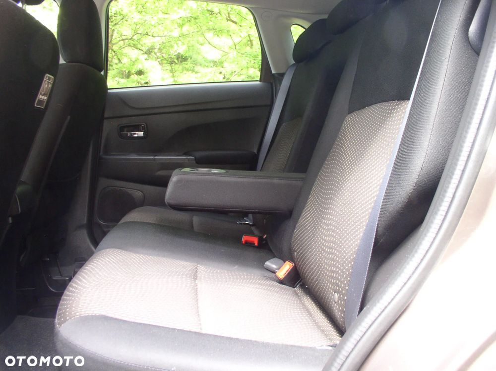 Mitsubishi ASX 1.6 2WD Diamant Edition+ - 15