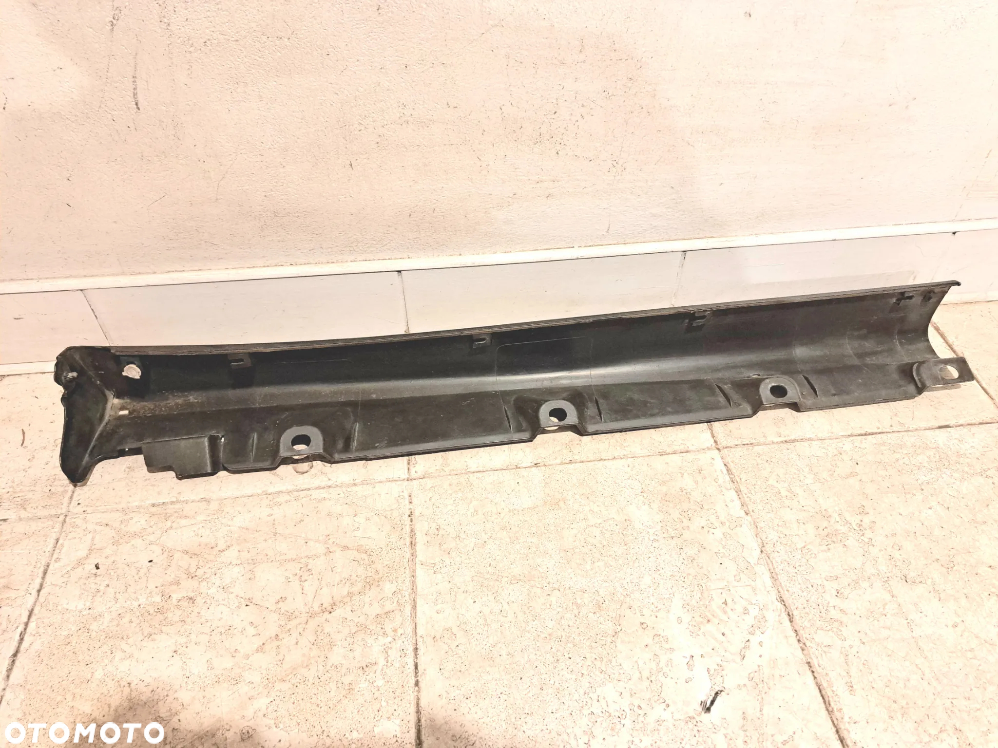 LISTWA OSŁONA PROGU PRAWY  SUZUKI IGNIS - 4