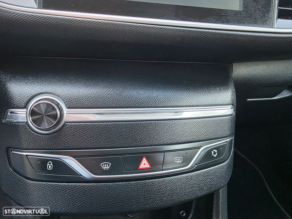 Peugeot 308 SW 1.6 e-HDi Allure - 33