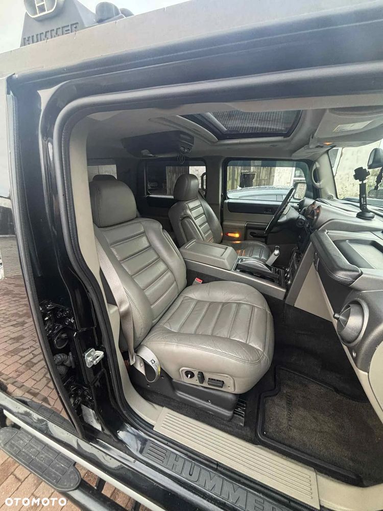 Hummer H2 6.0 V8 - 21