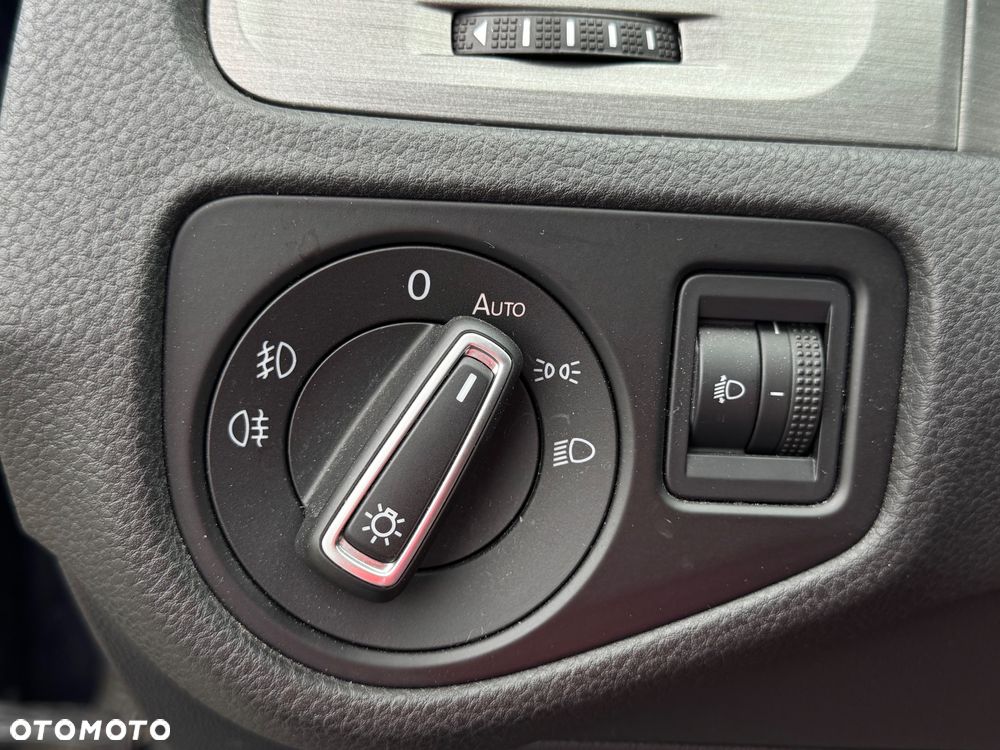 Volkswagen Golf 1.2 TSI BMT Comfortline - 35