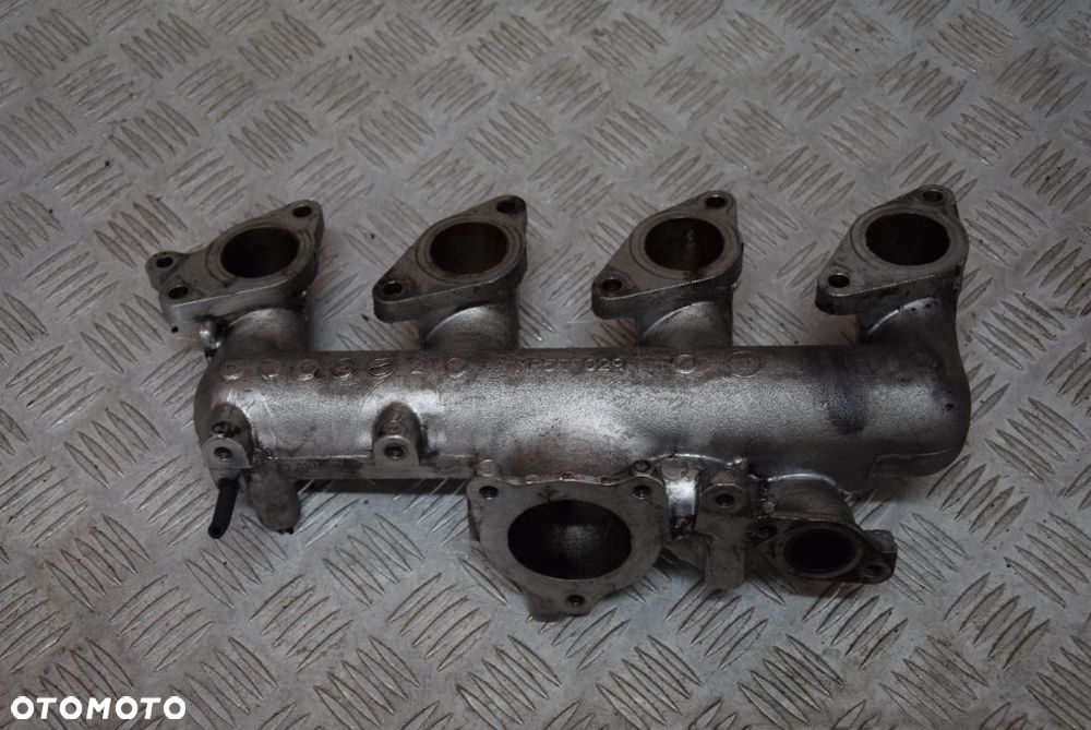 MITSUBISHI PAJERO SPORT 2.5 TD KOLEKTOR SSĄCY - 2