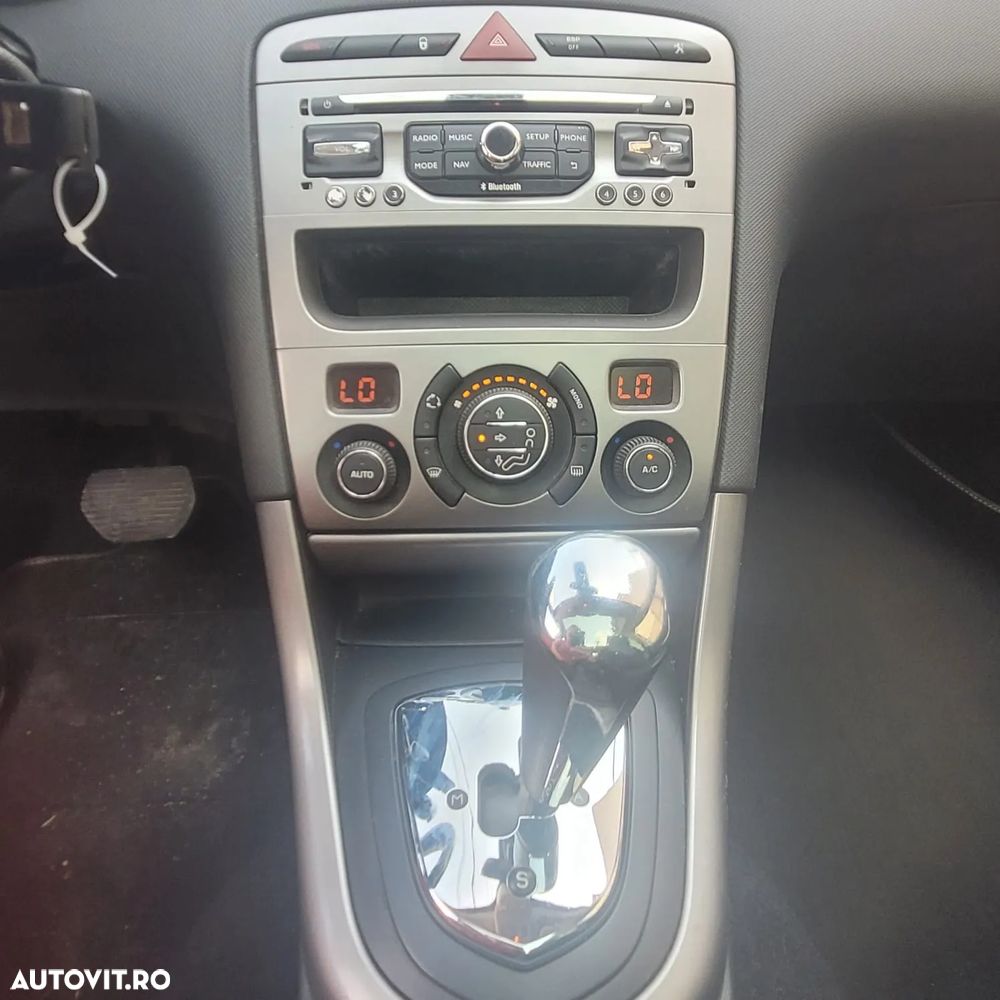 Peugeot 308 SW e-HDi FAP 110 Stop&Start Business Line Niveau 1 - 3