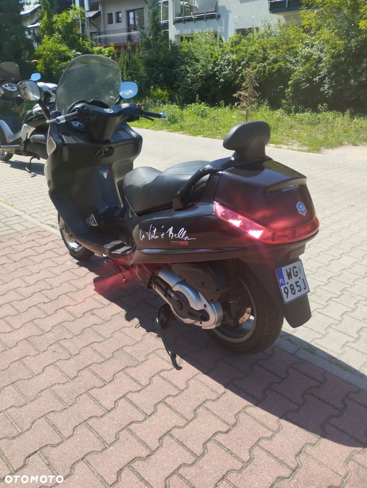 Piaggio X8 - 11
