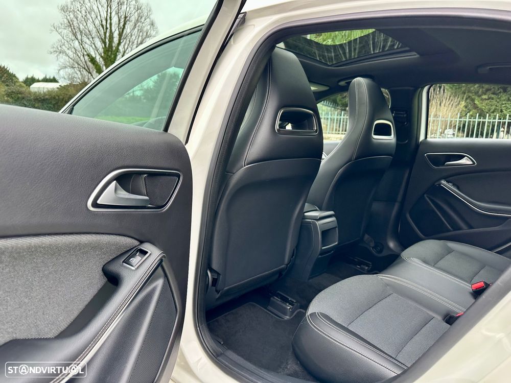 Mercedes-Benz A 180 CDI (BlueEFFICIENCY) Urban - 24