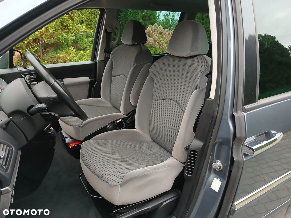 Peugeot 807 2.0 HDi Premium - 17