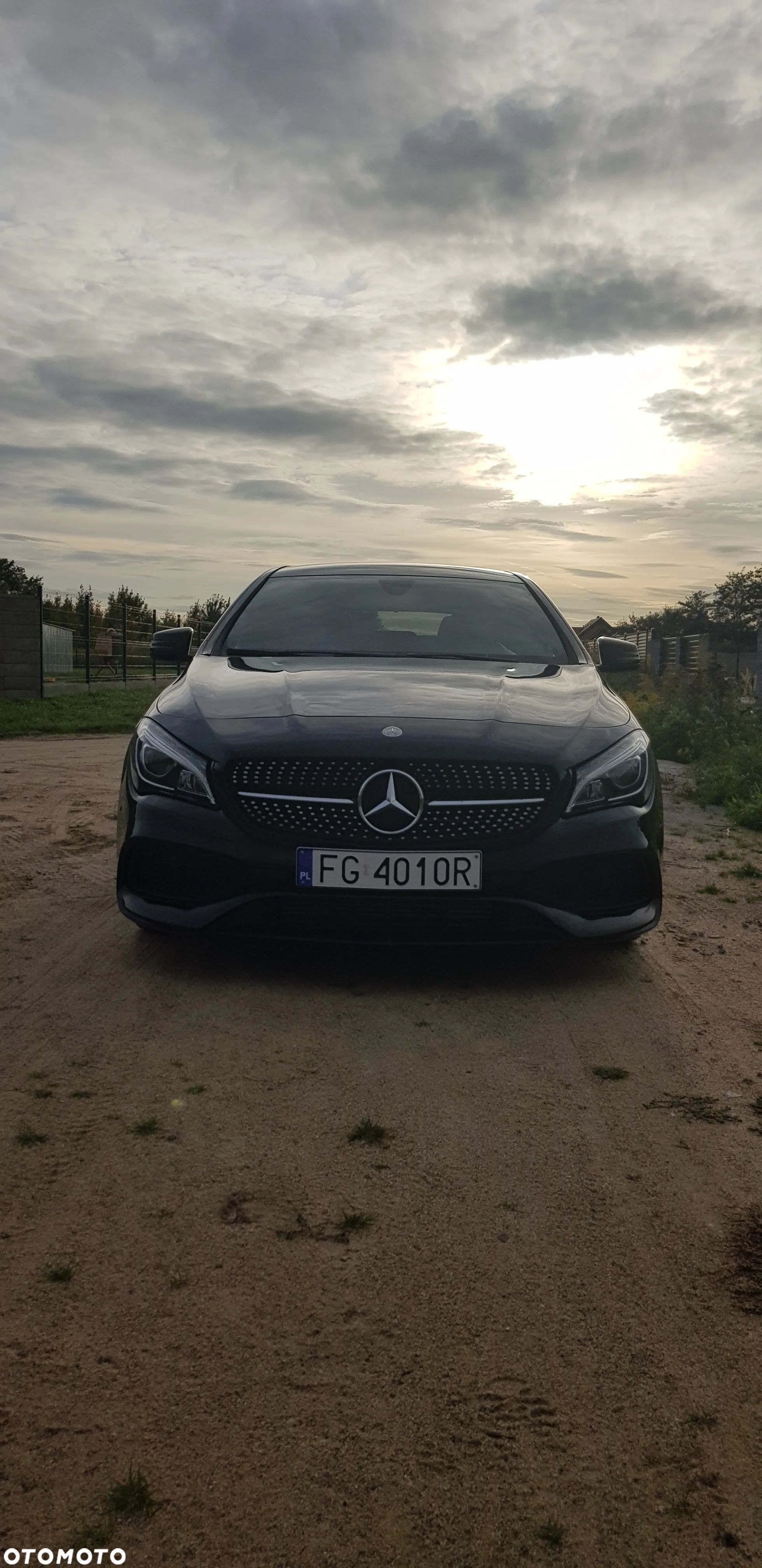 Mercedes-Benz CLA 180 AMG Line - 1