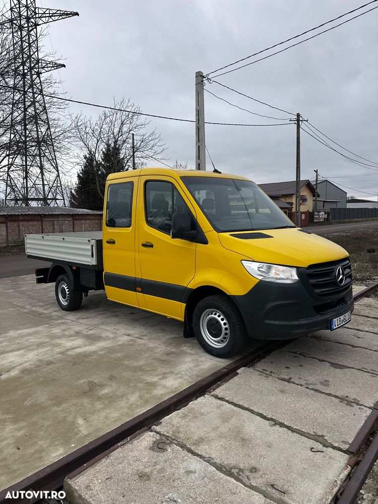 Mercedes-Benz Sprinter - 2