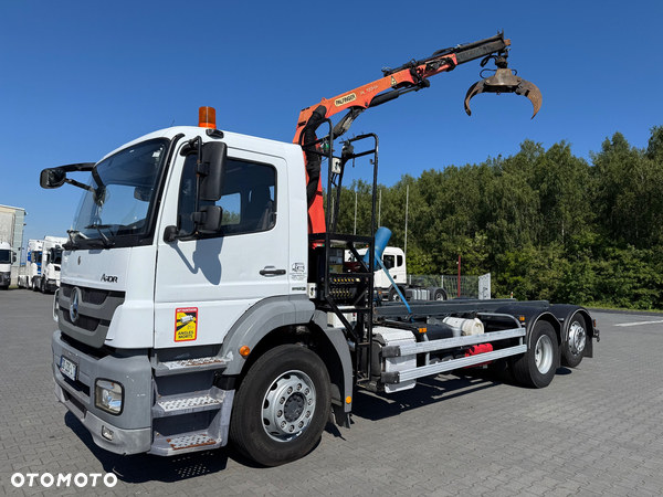 Mercedes-Benz AXOR 2533 6x2 podnoszona/skrętna Dżwig Palfinger Hwytak Rotator