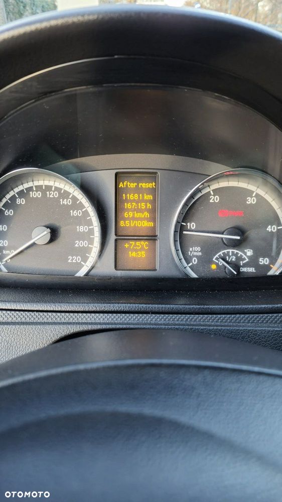 Mercedes-Benz Vito - 12