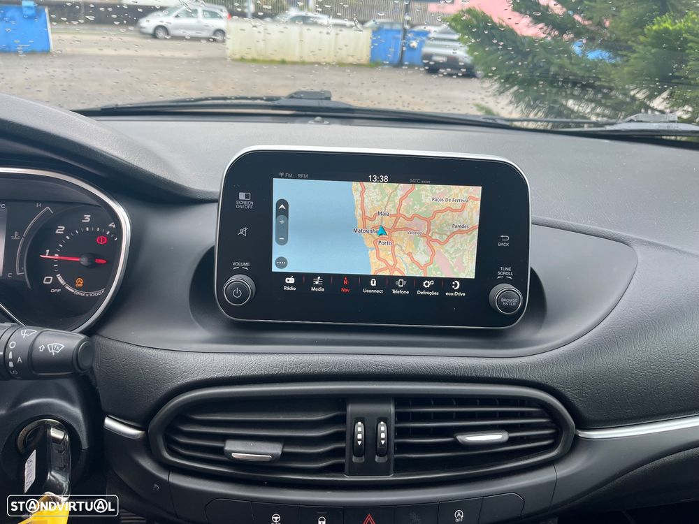 Fiat Tipo Station Wagon 1.3 M-Jet Lounge - 29