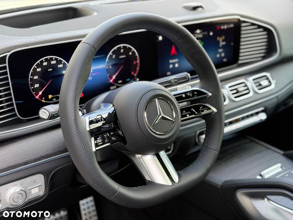 Mercedes-Benz GLE - 23