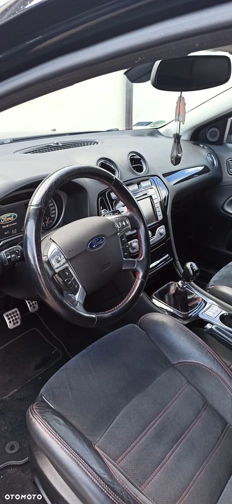 Ford Mondeo 2.5 Titanium S - 11