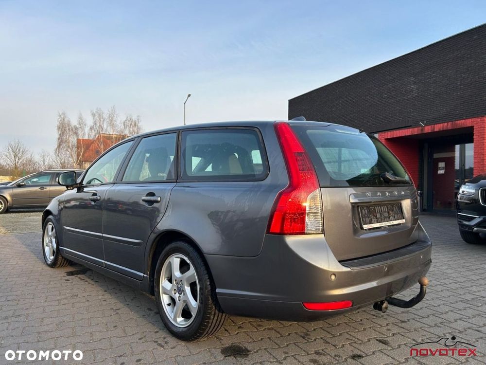 Volvo V50 D2 Momentum Start-Stop - 4