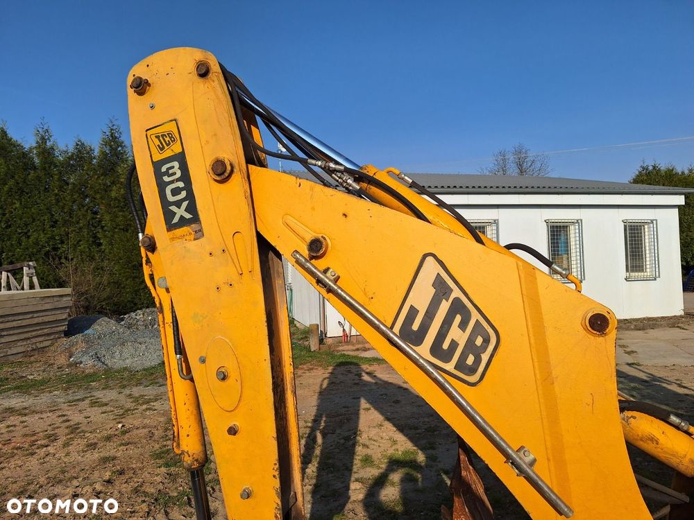 JCB 3Cx 4X4 - 37