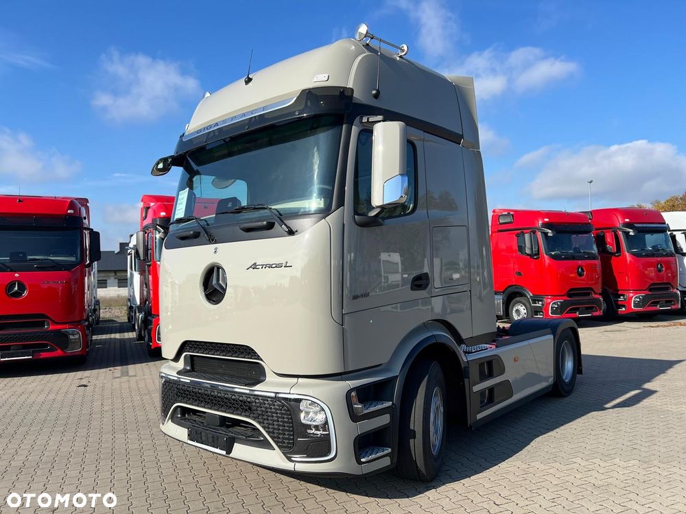 Mercedes-Benz Actros - 12