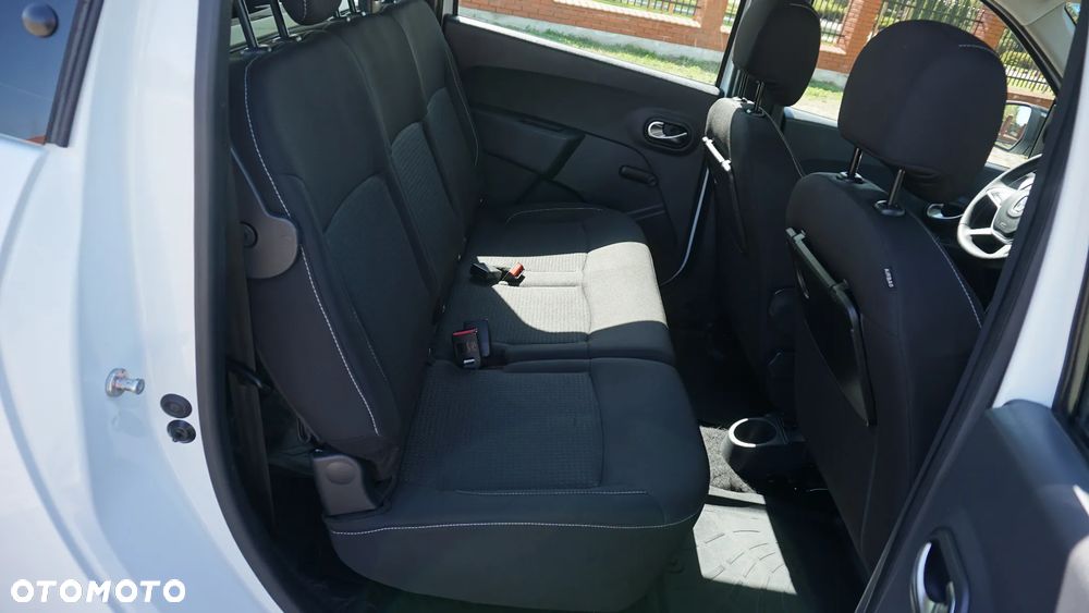 Dacia Lodgy 1.5 Blue dCi Laureate S&S EU6d - 16