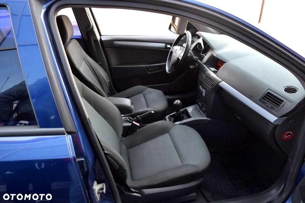 Opel Astra 1.6 Essentia - 7