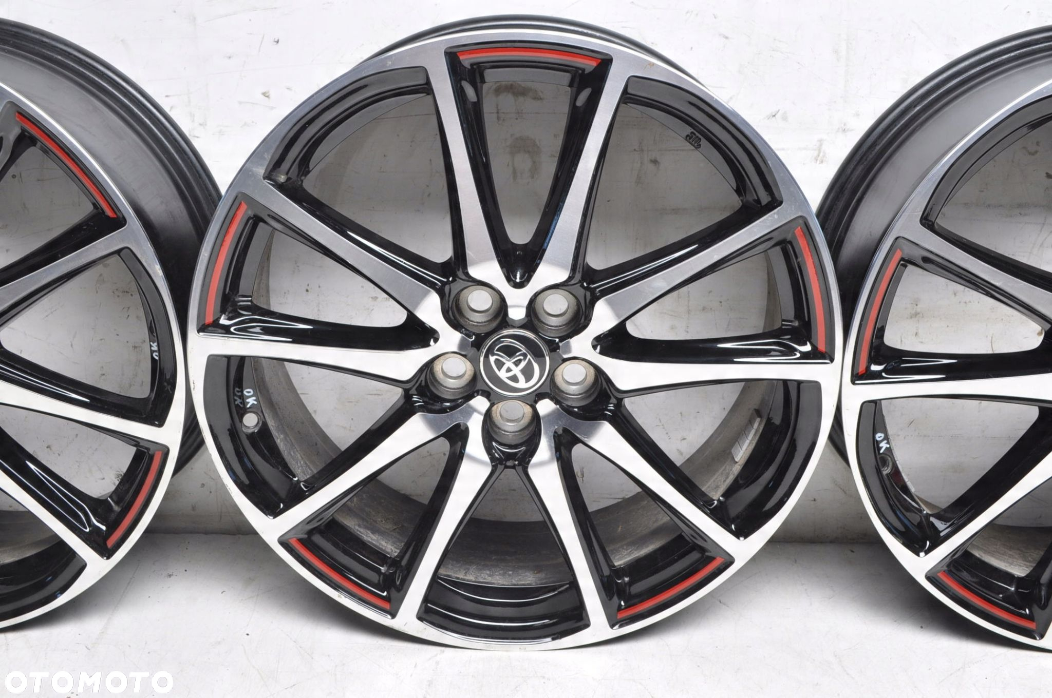 TOYOTA YARIS GR FELGI ALUMINIOWE R18" 7.0 5X100 ET51  42611-0DM90 - 5