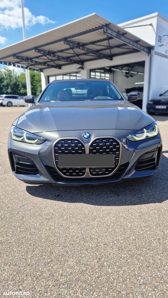 BMW M4 M440i xDrive - 1