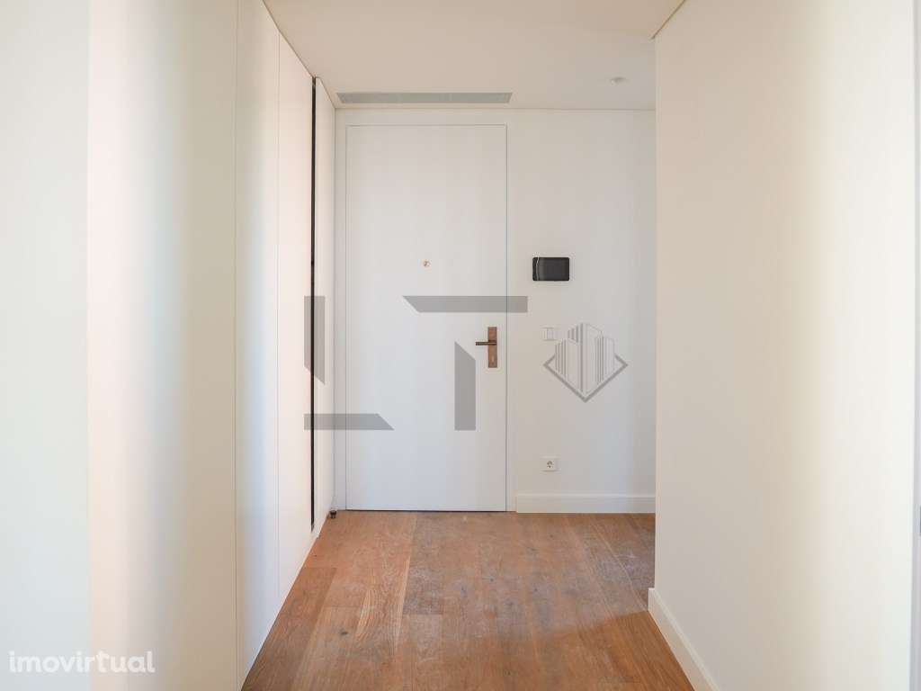 Apartamento T2 (Possível T4) para Venda em Belém, Lisboa - Grande imagem: 4/56