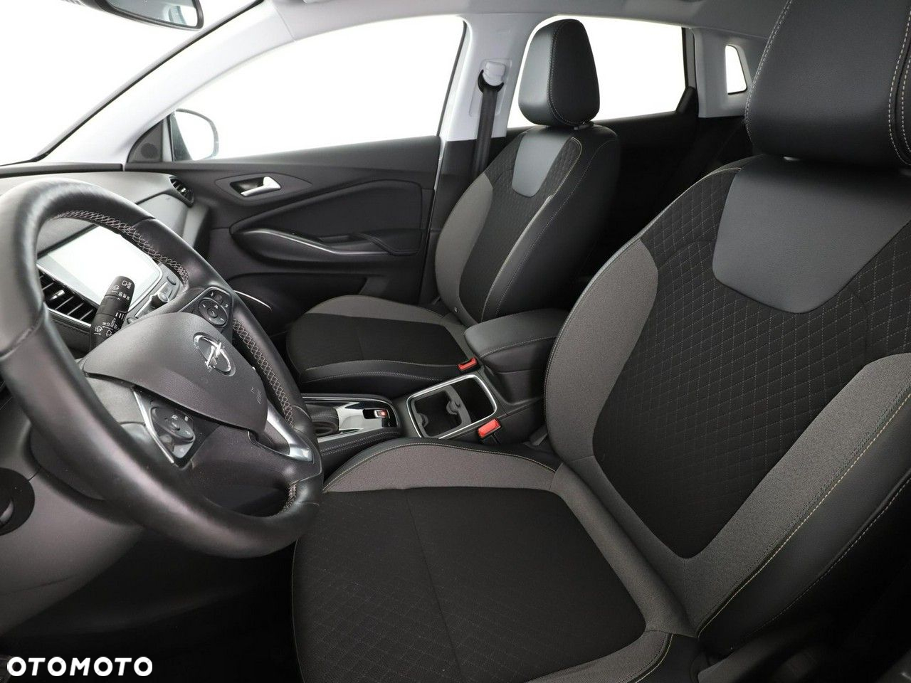 Opel Grandland X 1.2 T GPF Innovation S&S - 13