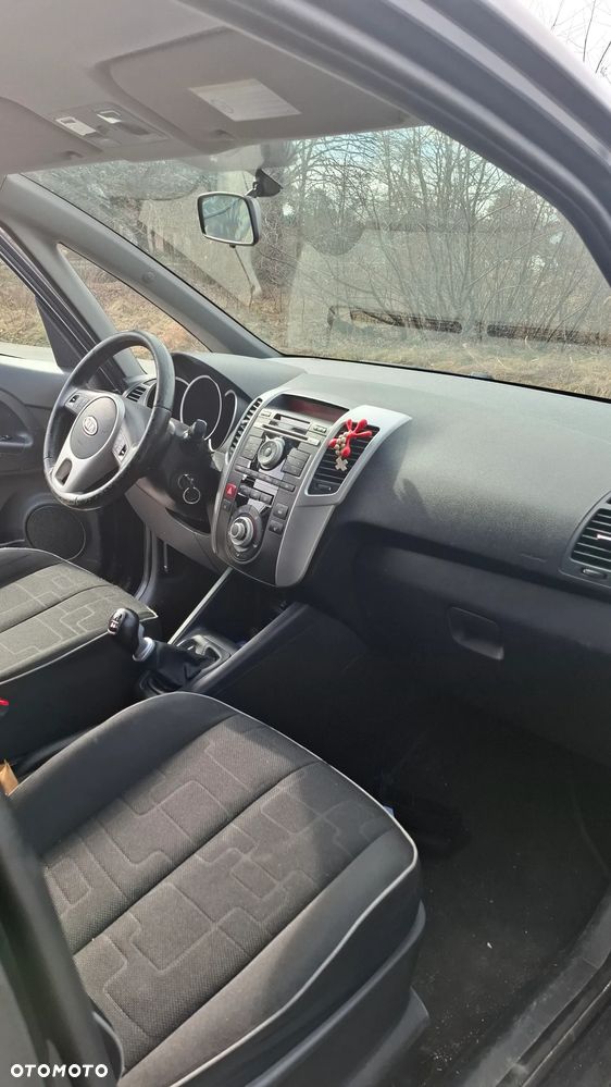 Kia Venga 1.4 CRDi 90 ISG Edition 7 - 11