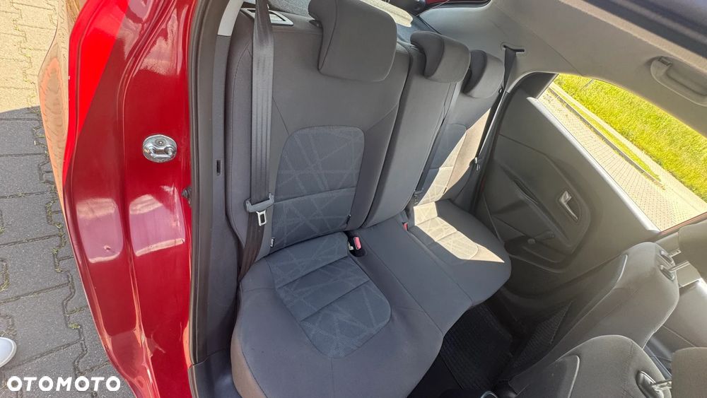 Kia Rio 1.2 L - 10