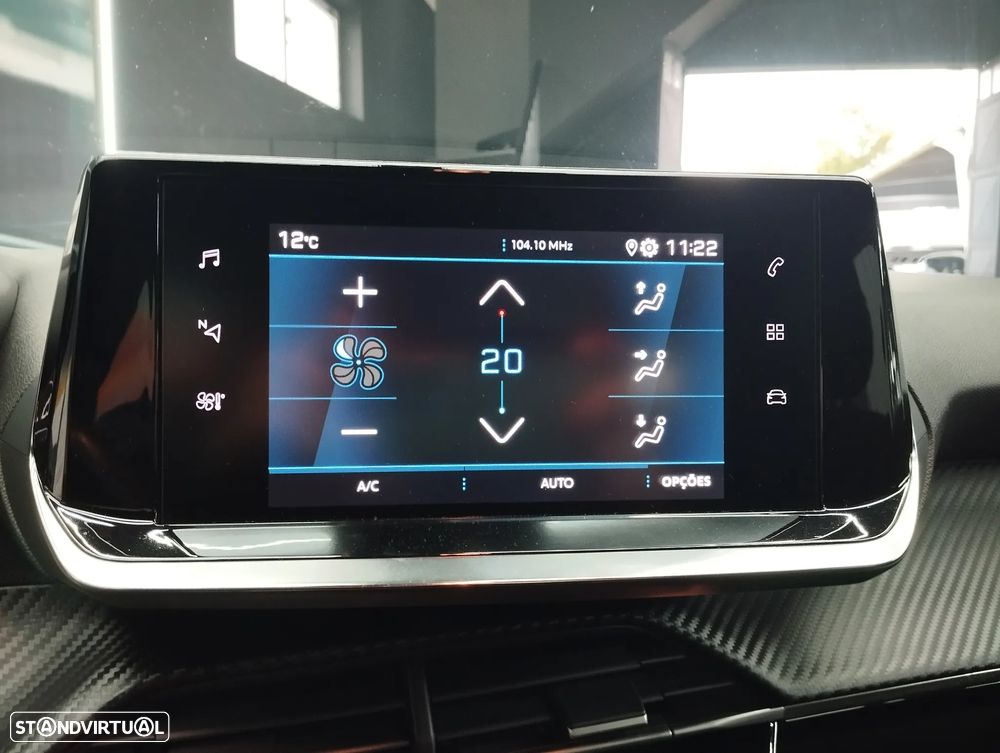 Peugeot 2008 1.2 PureTech Active Pack - 24