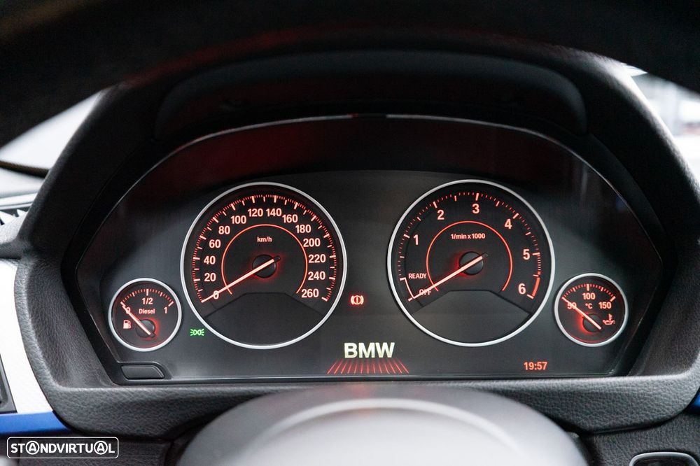 BMW 320 d Pack M - 40