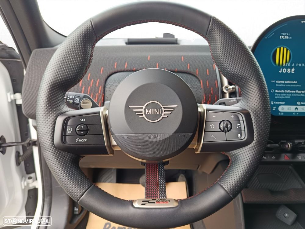 MINI Countryman E JCW L - 24