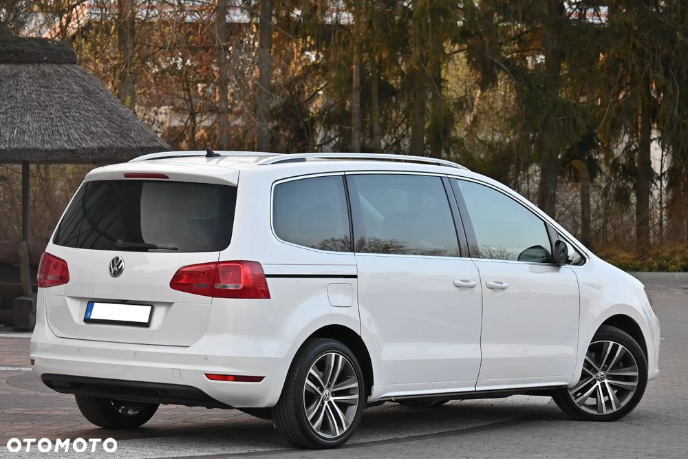 Volkswagen Sharan 2.0 TDI DSG Highline - 17