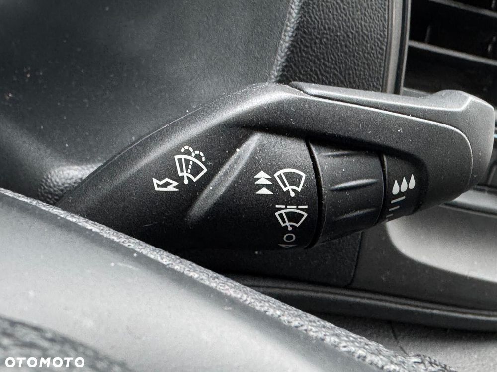 Ford Transit Custom Kombi 320 L2H1 Trend - 24