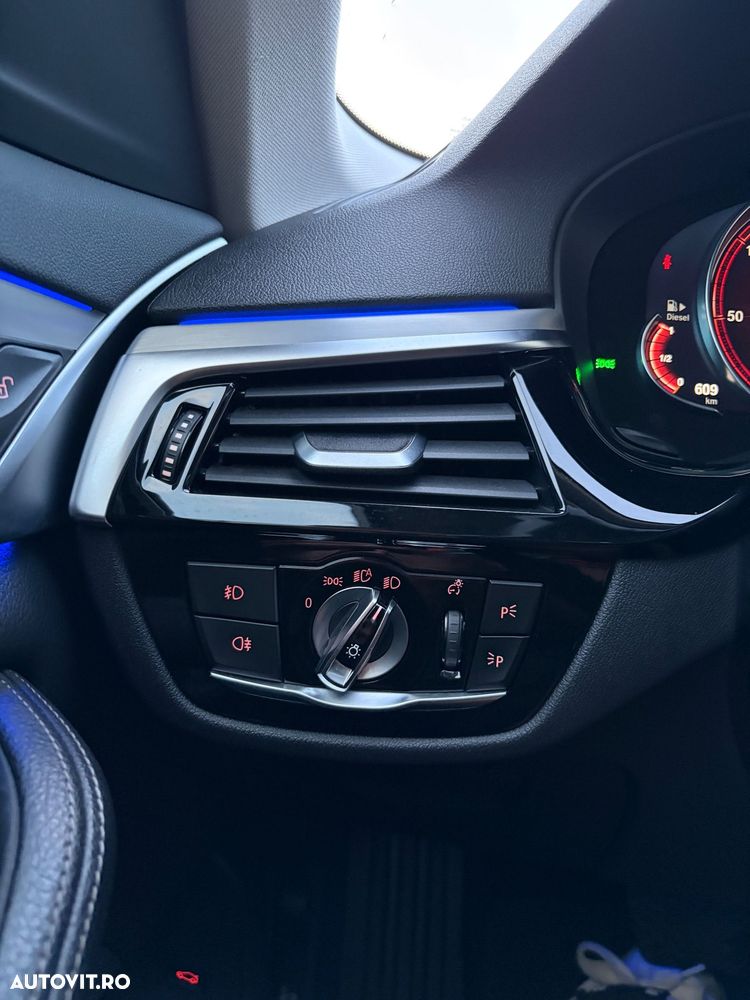 BMW Seria 5 520d AT - 26