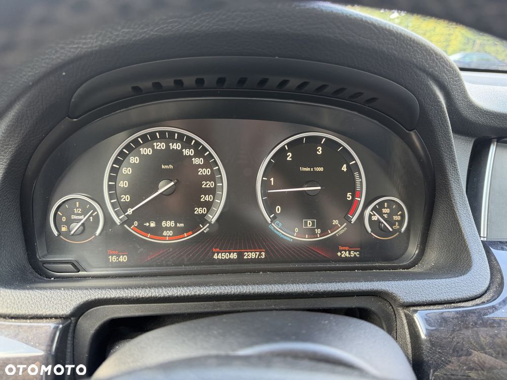 BMW 5GT - 2