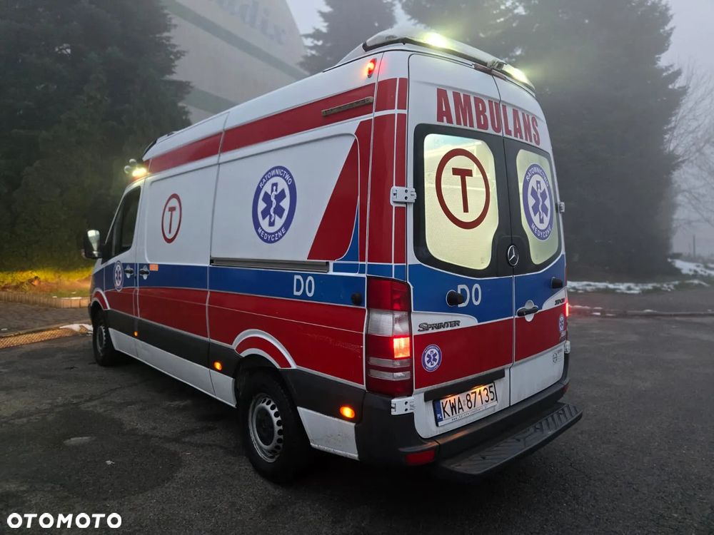 Mercedes-Benz 319 CDI Sprinter Karetka Ambulans Auto-Form karetkizwadowic.pl - 10