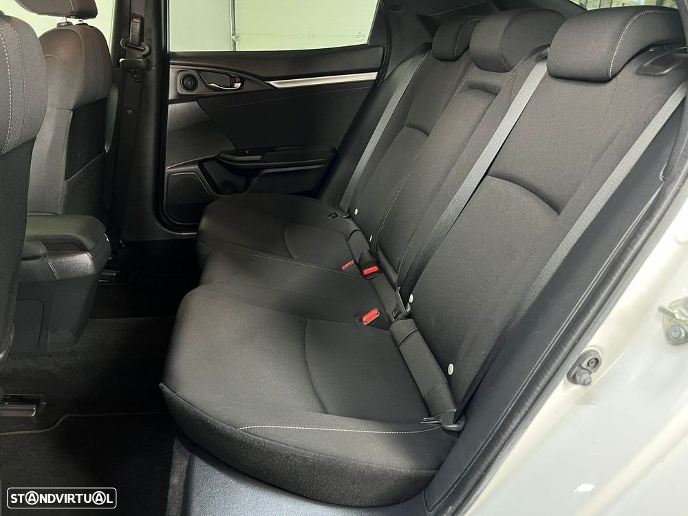 Honda Civic 1.0 i-VTEC Elegance - 14