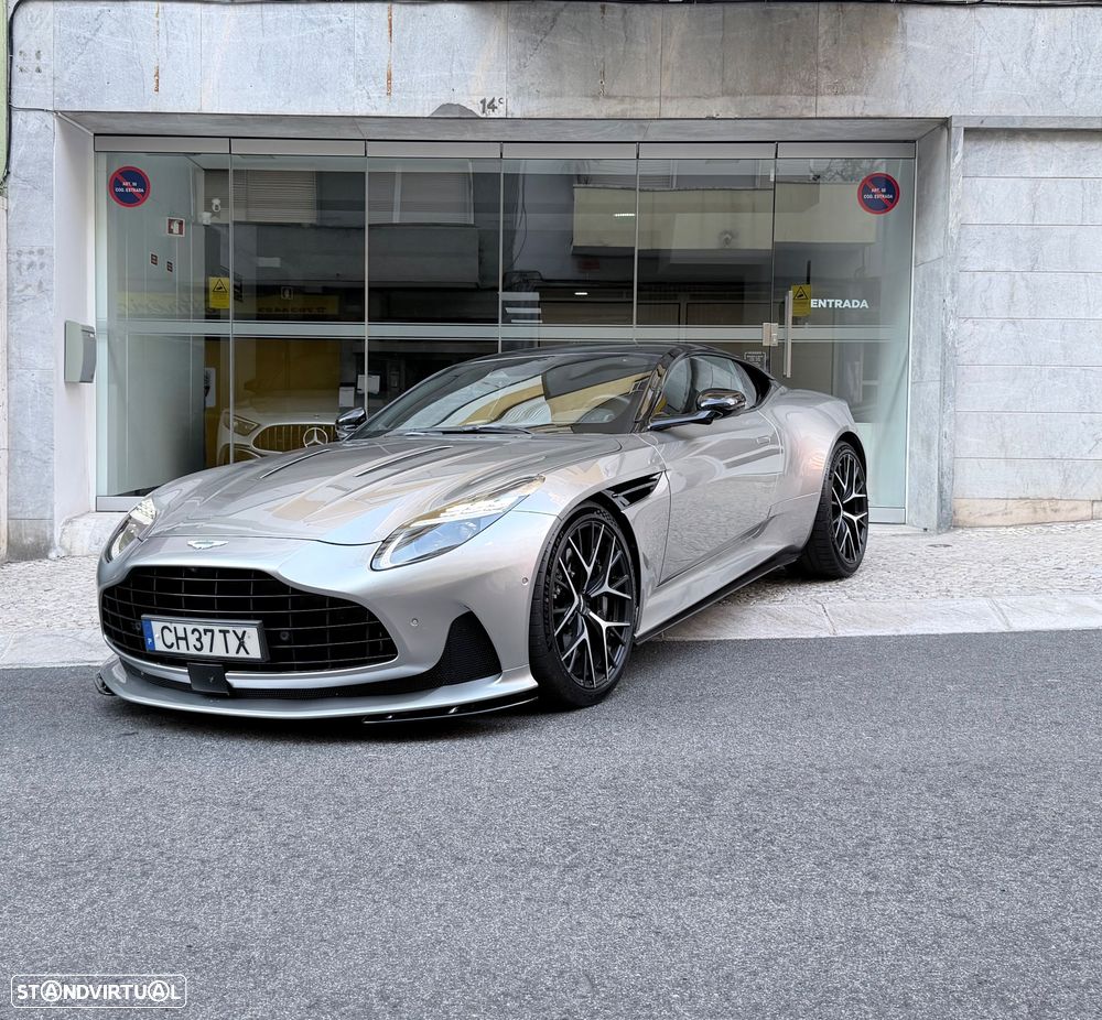 Aston Martin DB12 Coupé V8 - 1