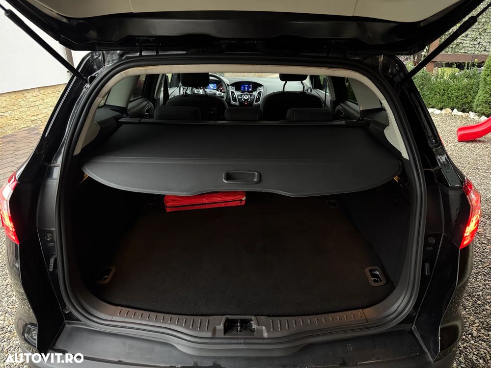 Ford Focus Turnier 1.6 TDCi DPF Titanium - 17