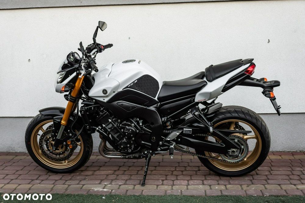 Yamaha FZ - 7