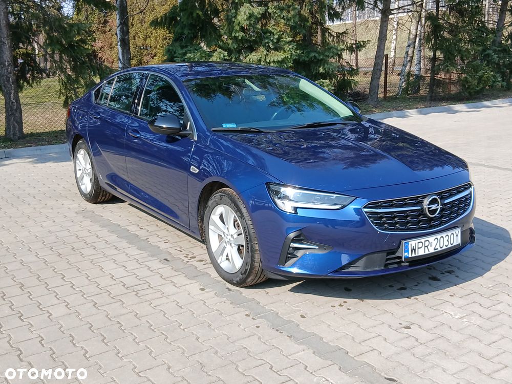Opel Insignia - 1