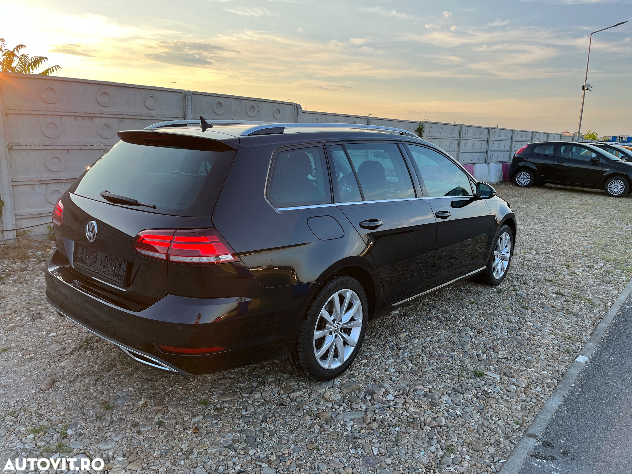 Volkswagen Golf 2.0 TDI (BlueMotion Technology) Highline - 11
