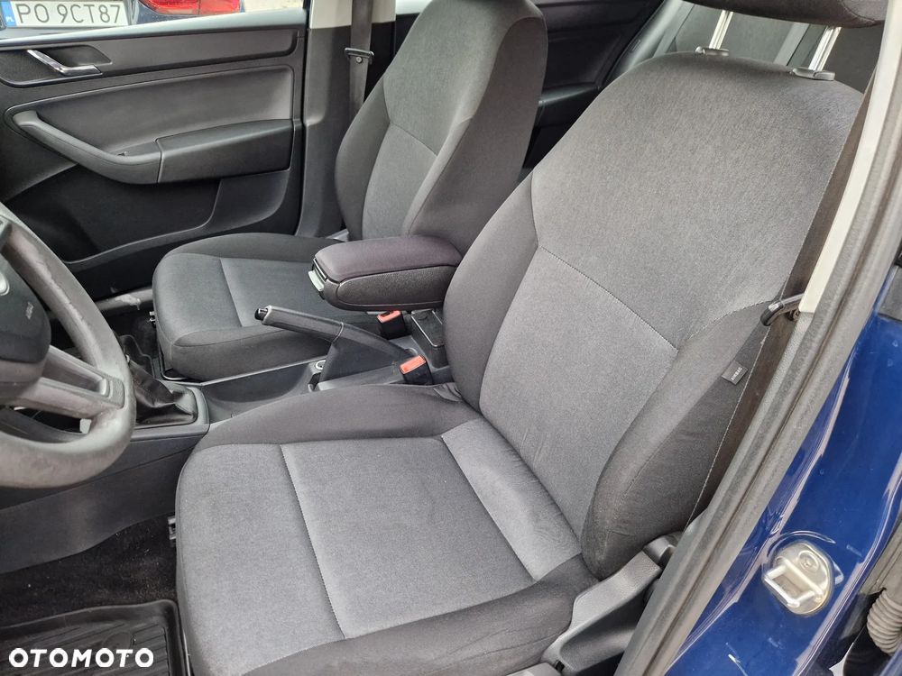 Skoda RAPID 1.2 TSI Ambition - 13