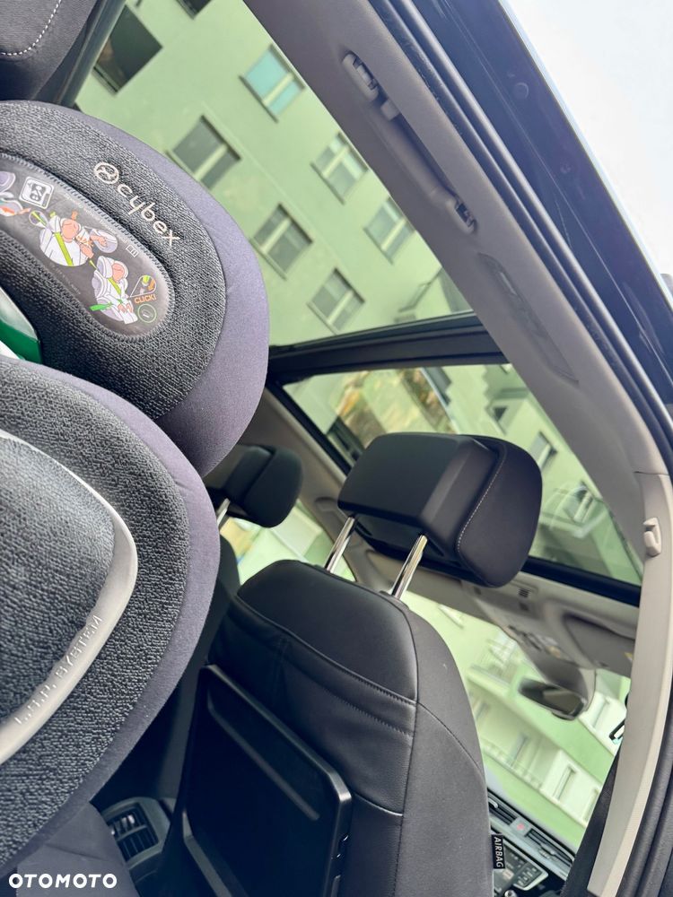 Volkswagen Touran 1.4 TSI BMT Highline DSG - 9