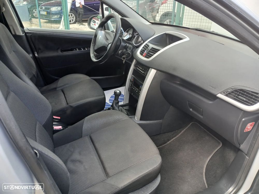 Peugeot 207 1.4 HDi Active - 23