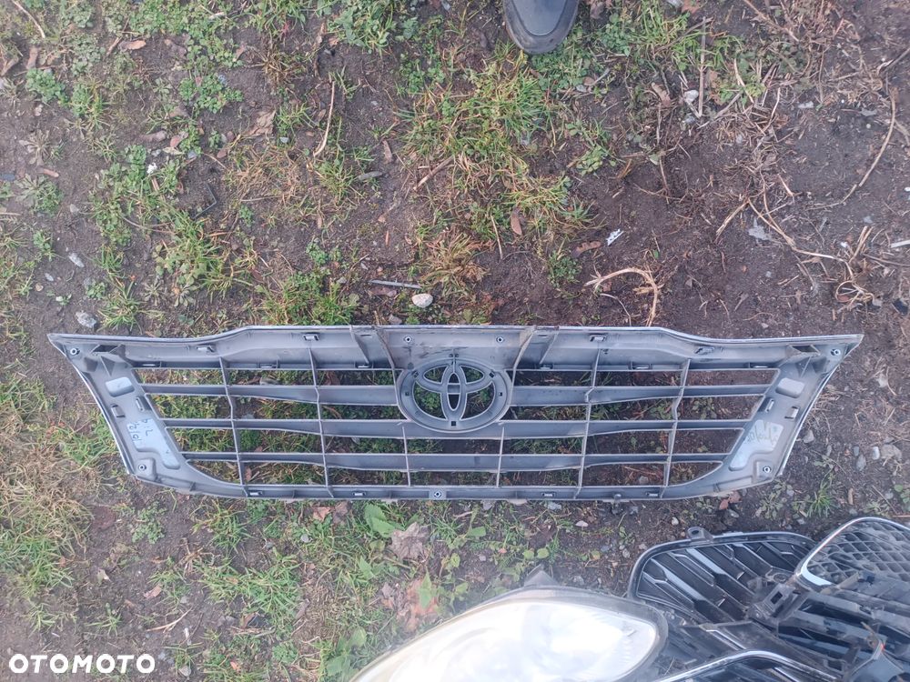 Toyota HILUX Lift  2012-2016 atrapa grill - 2