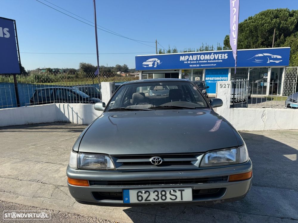 Toyota Corolla - 2