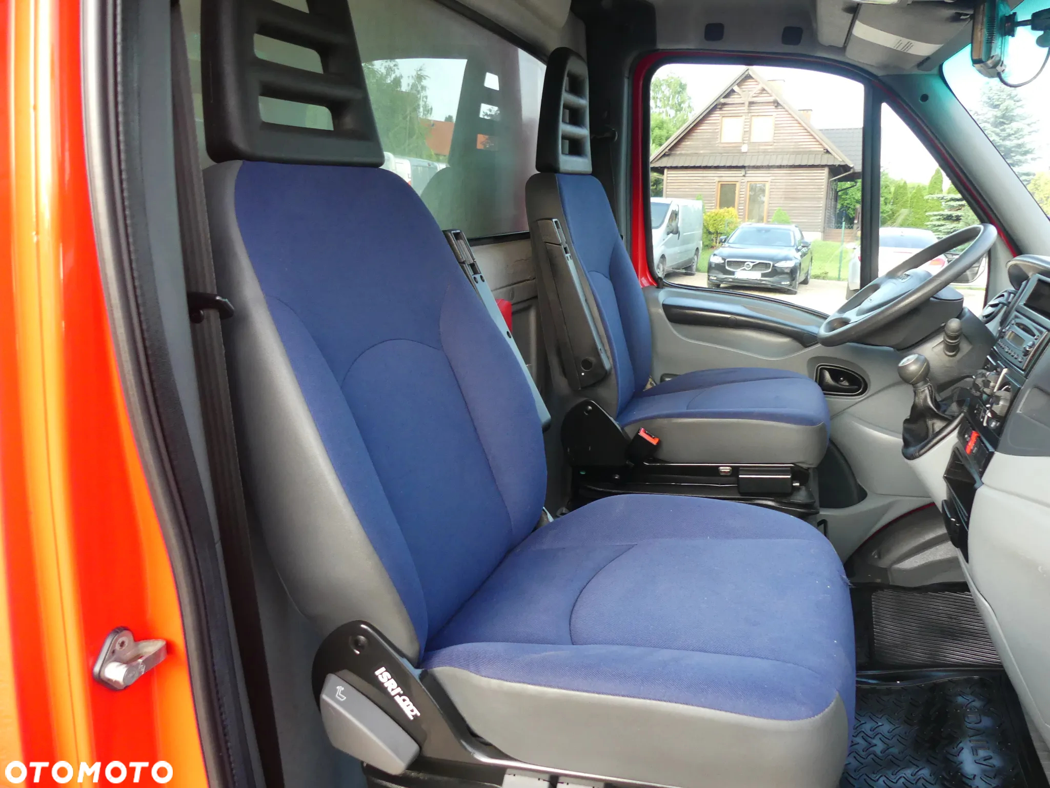 Iveco DAILY 35C18 NA BLIŻNIAKU IZOTERMA - 16