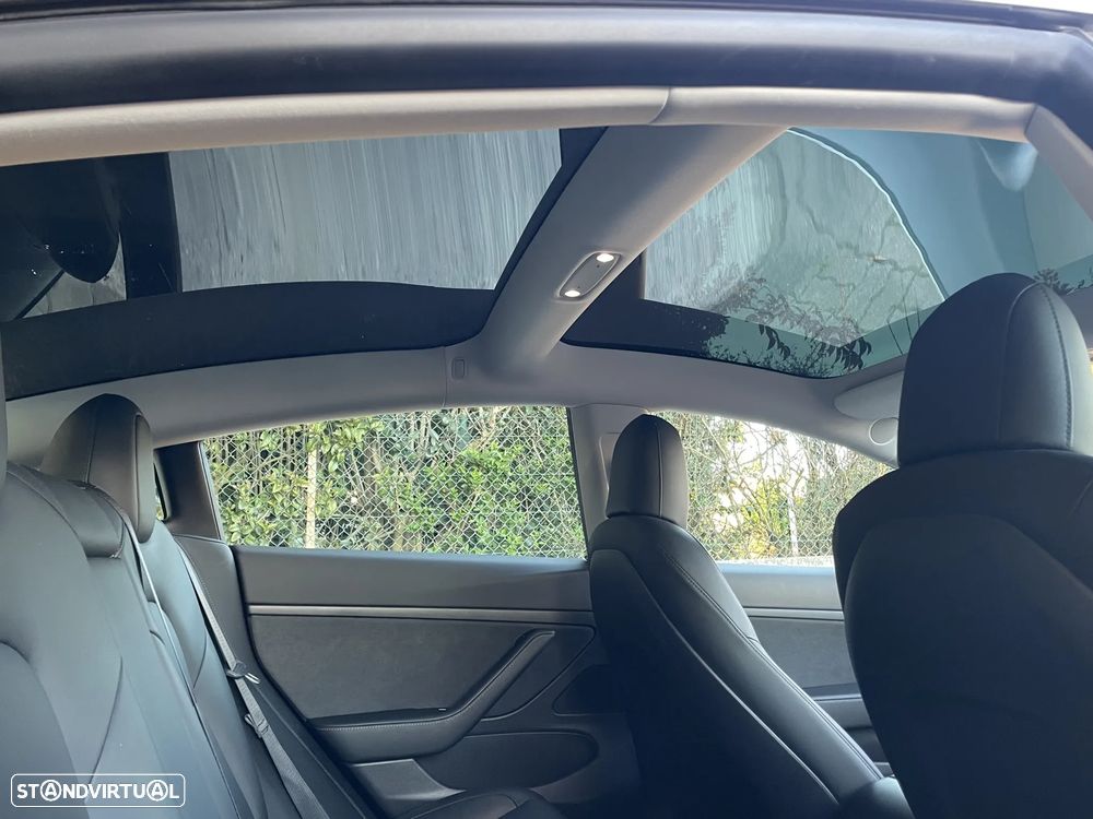 Tesla Model 3 RWD - 17