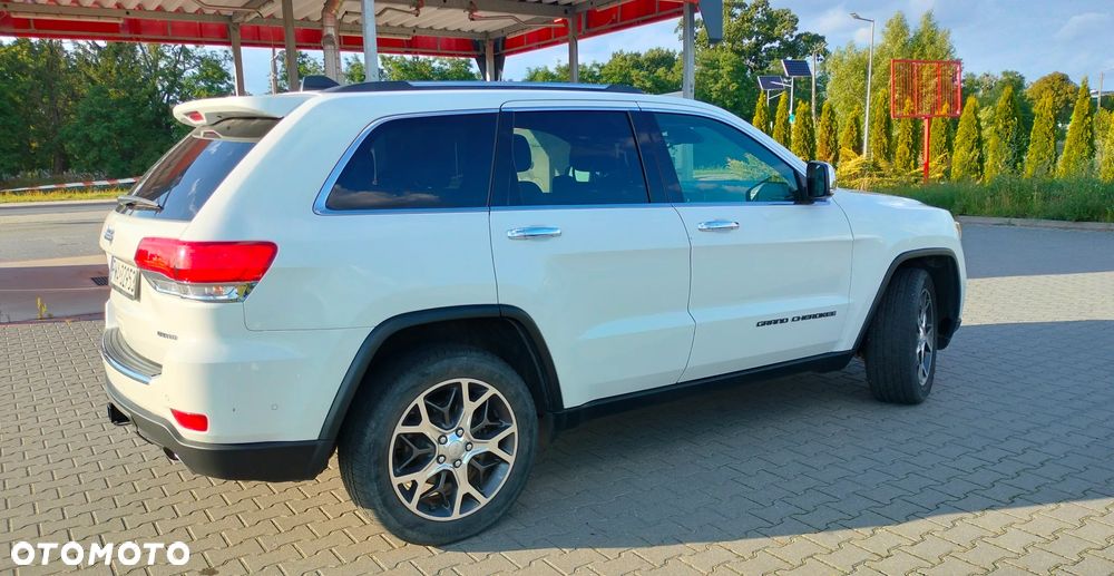 Jeep Grand Cherokee - 4